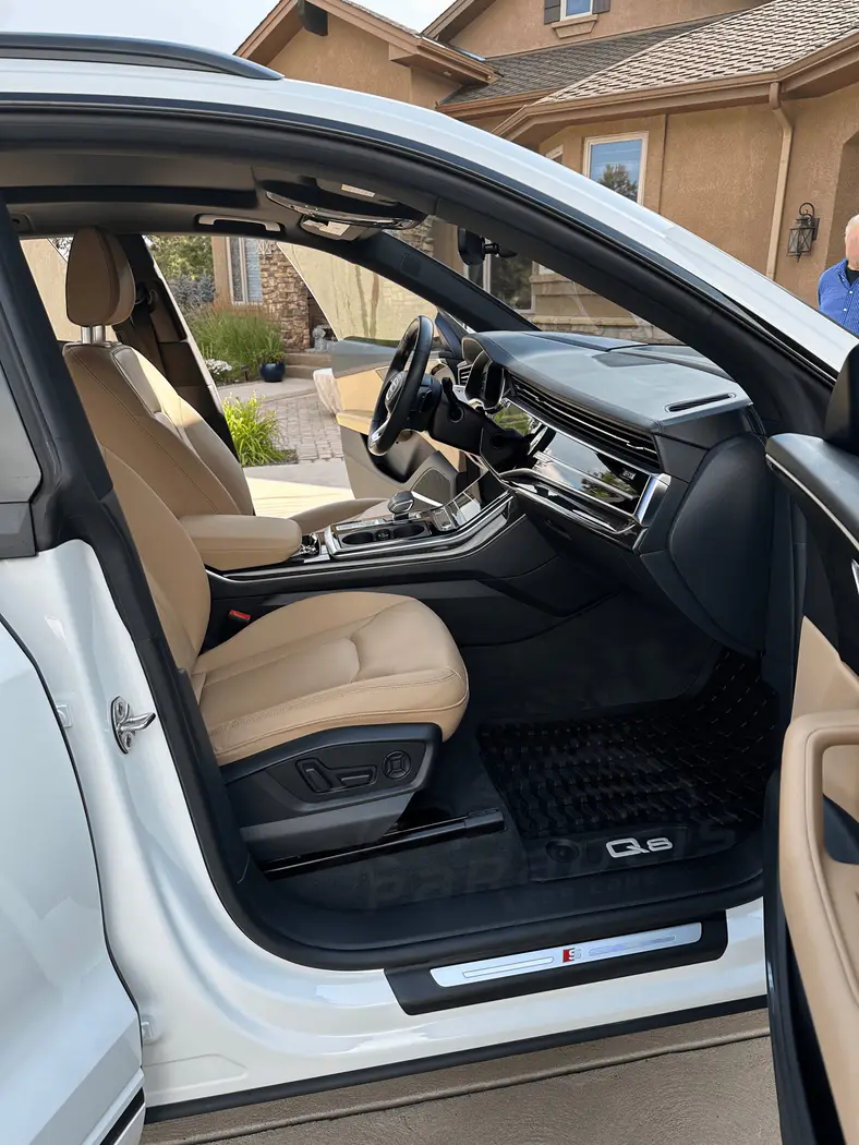 Audi Q8 finished interior, passenger cabin, detailed by Paradeis Car Care