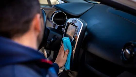 car-interior-6465686_1920-e1634942218360-1024x583